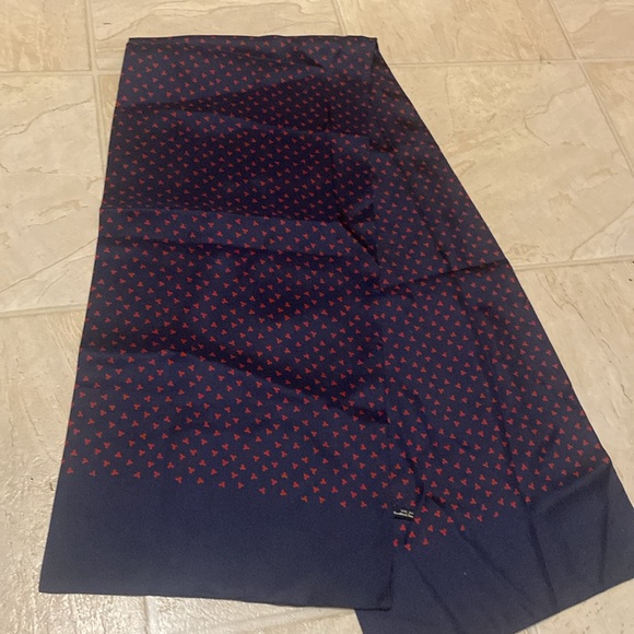 Brooks Brothers Navy/Red Colored 100% Silk Scarf 11 x‎ 53’ EUC - Picture 5 of 8